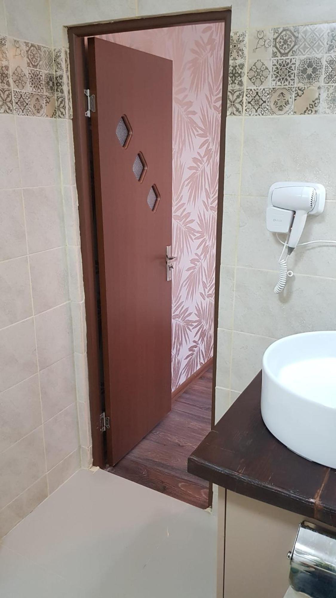 Cosy 2 Bedroom Apartment In New Town Брашов Екстериор снимка